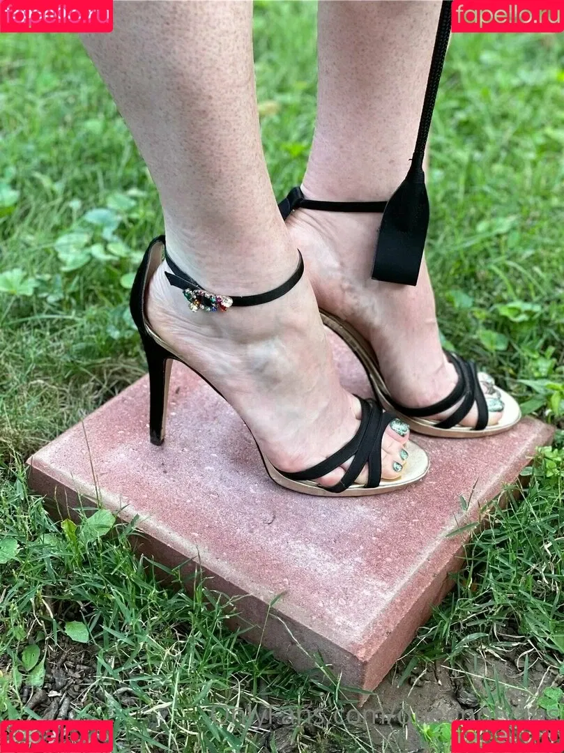 queenofvans Onlyfans Photo Gallery 