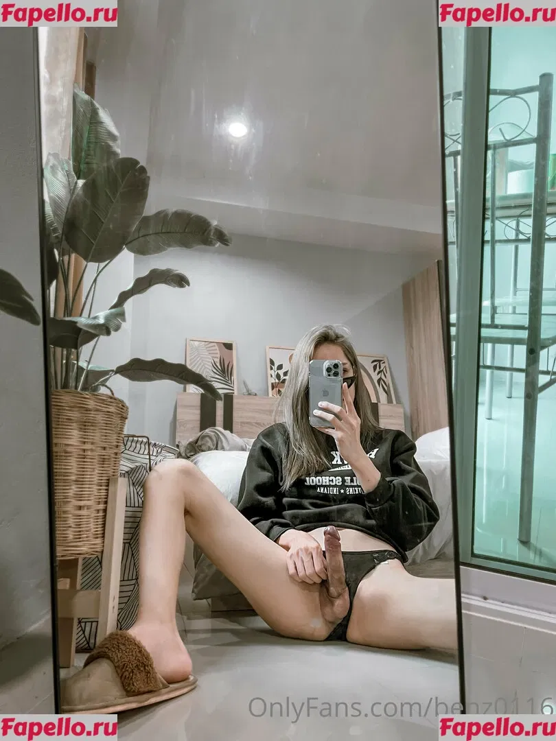 Benz Sang Onlyfans Photo Gallery 