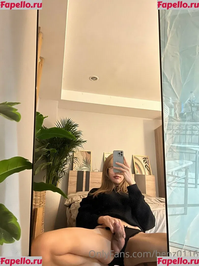 Benz Sang Onlyfans Photo Gallery 