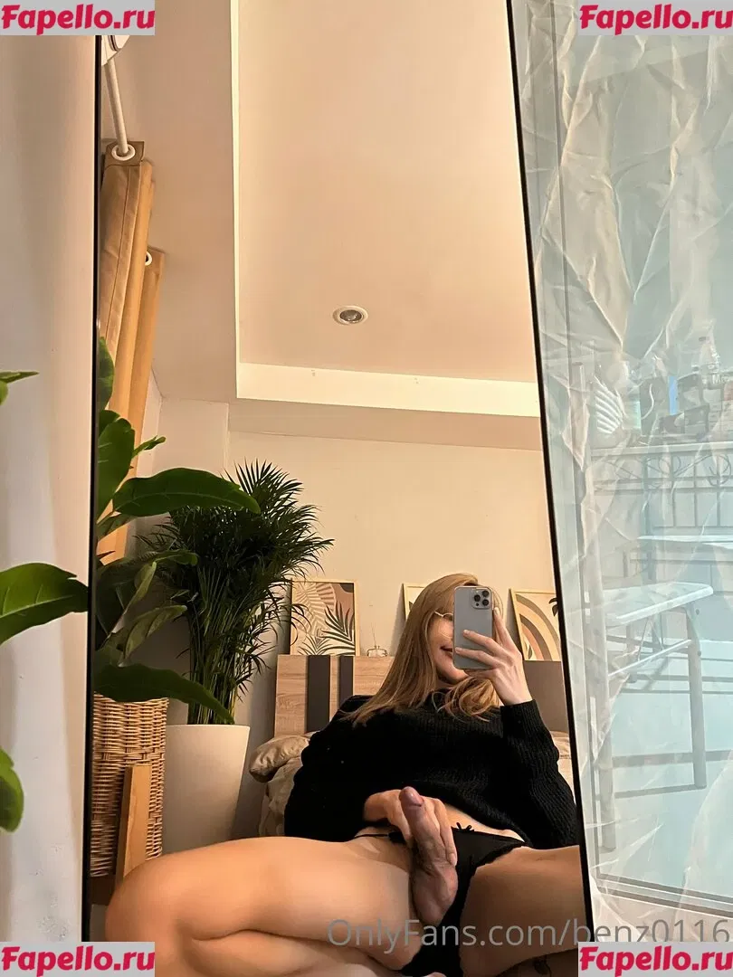 Benz Sang Onlyfans Photo Gallery 