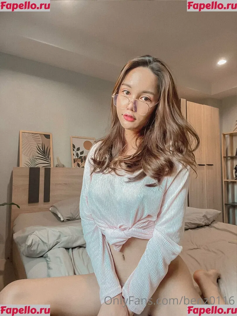 Benz Sang Onlyfans Photo Gallery 