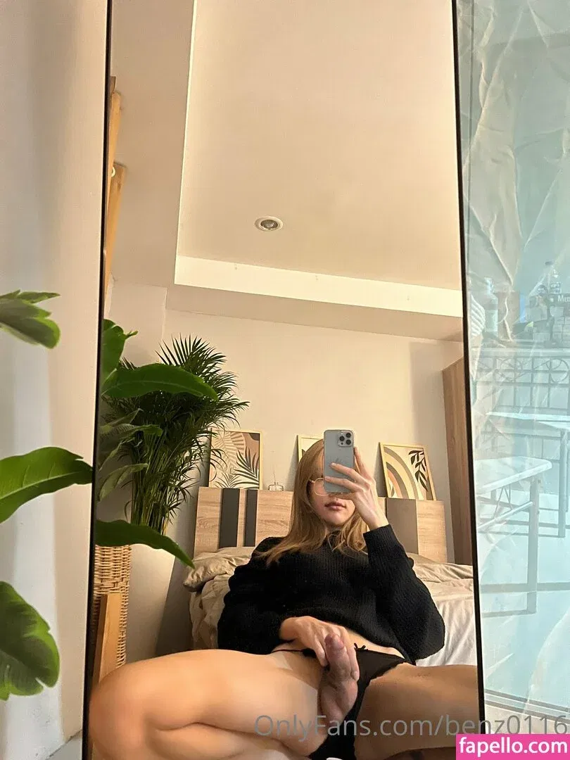 Benz Sang Onlyfans Photo Gallery 