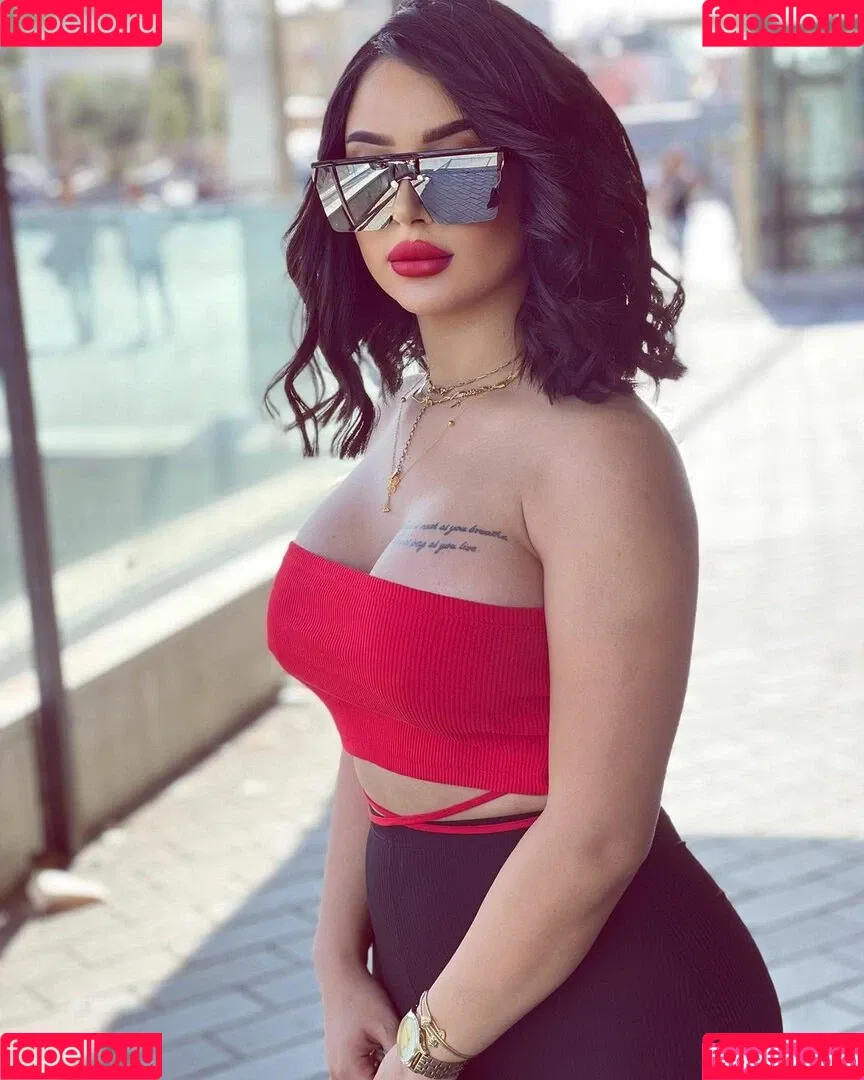 Wejdan Benarous Onlyfans Photo Gallery 