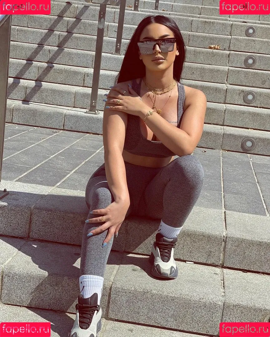 Wejdan Benarous Onlyfans Photo Gallery 