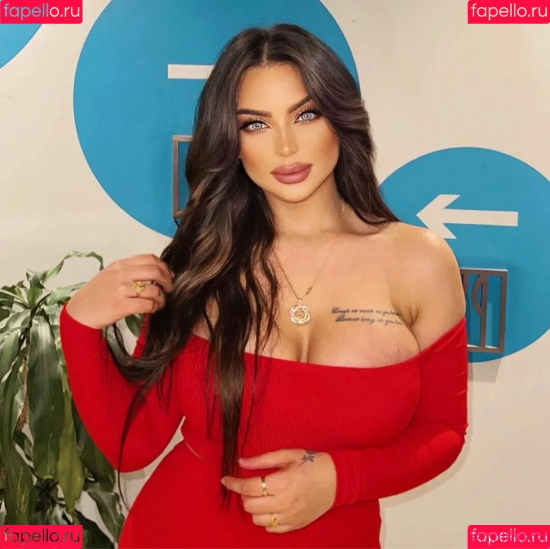 Wejdan Benarous Onlyfans Photo Gallery 