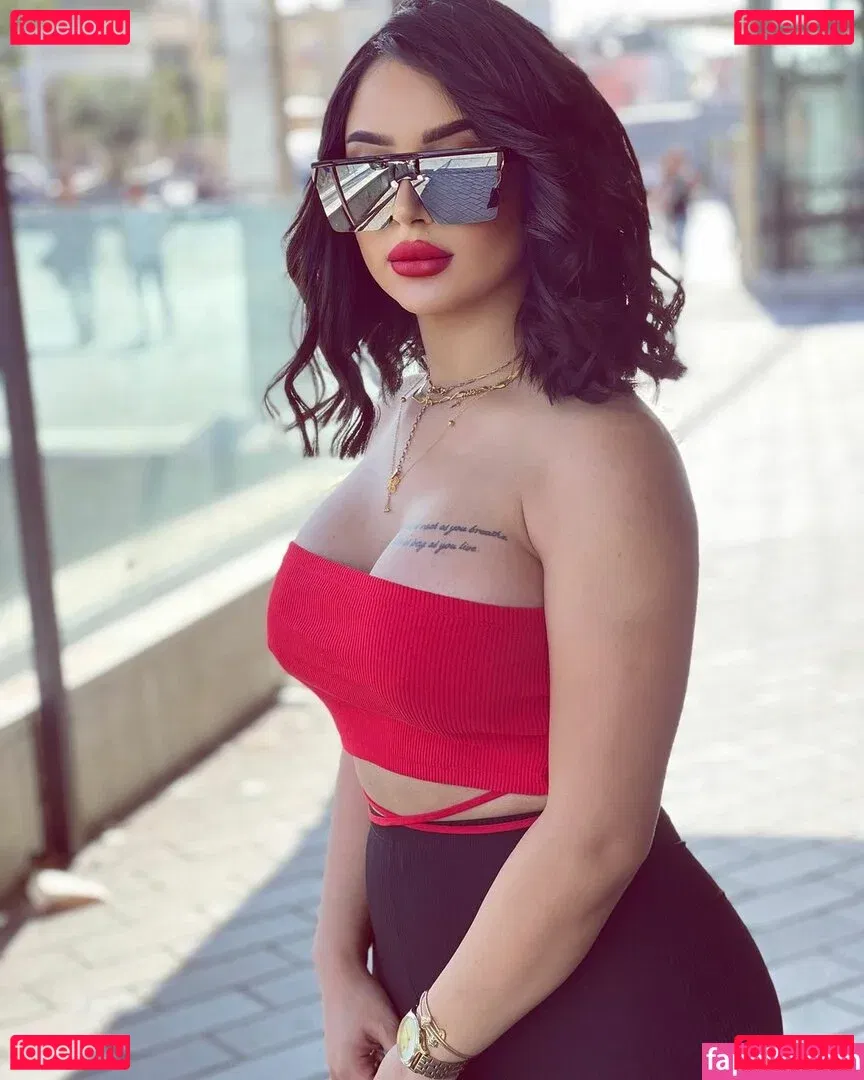 Wejdan Benarous Onlyfans Photo Gallery 