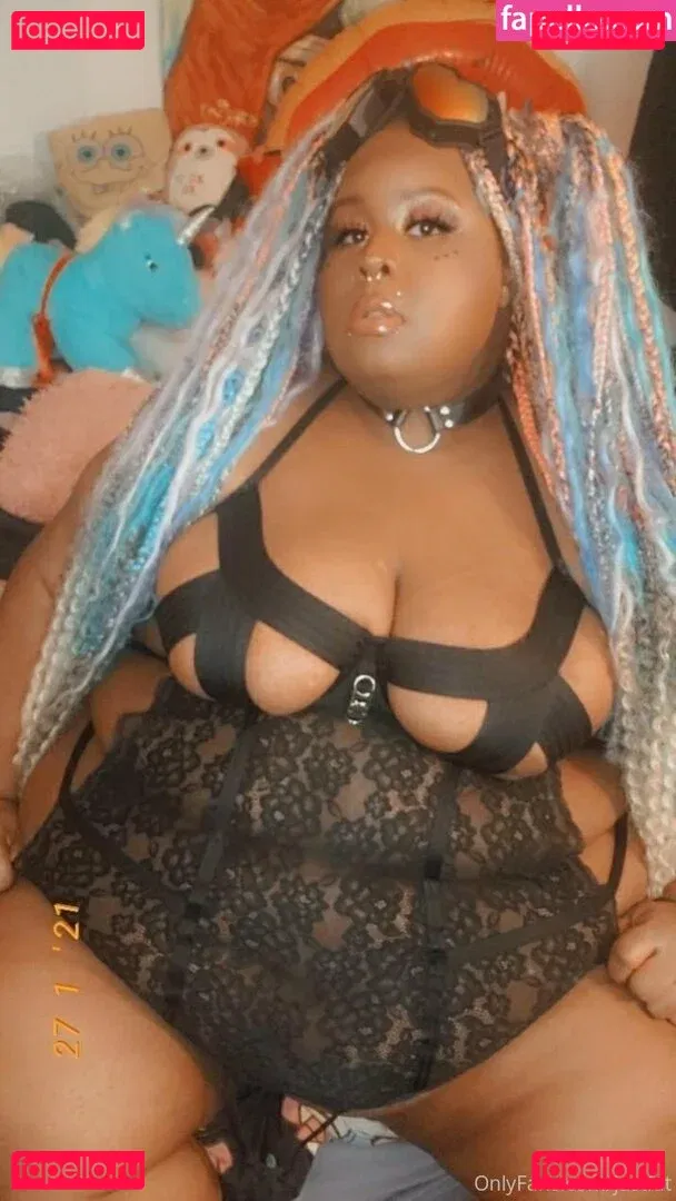 justfat Onlyfans Photo Gallery 