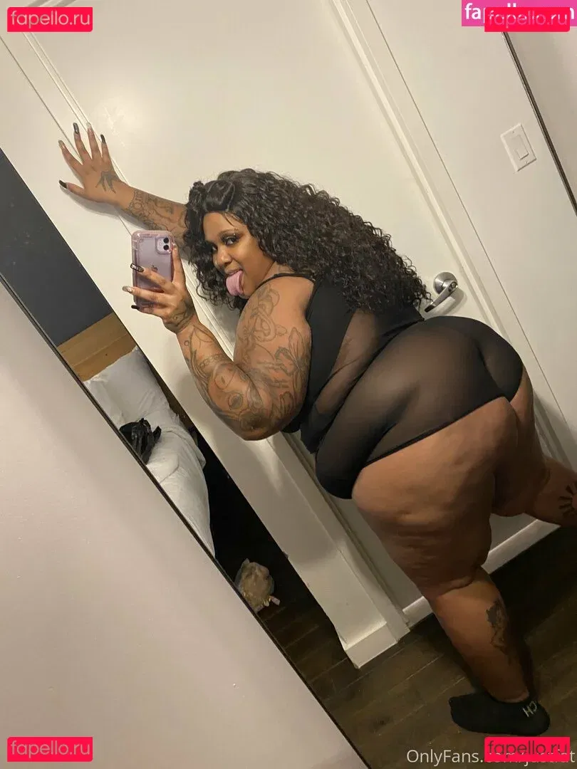 justfat Onlyfans Photo Gallery 