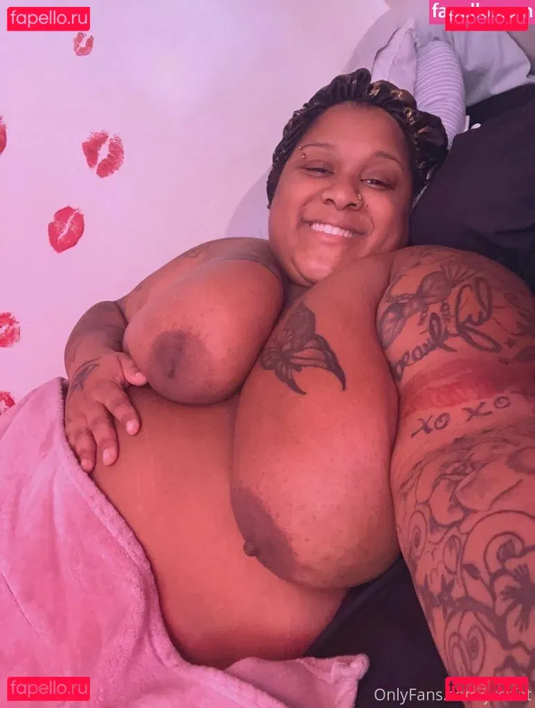 justfat Onlyfans Photo Gallery 