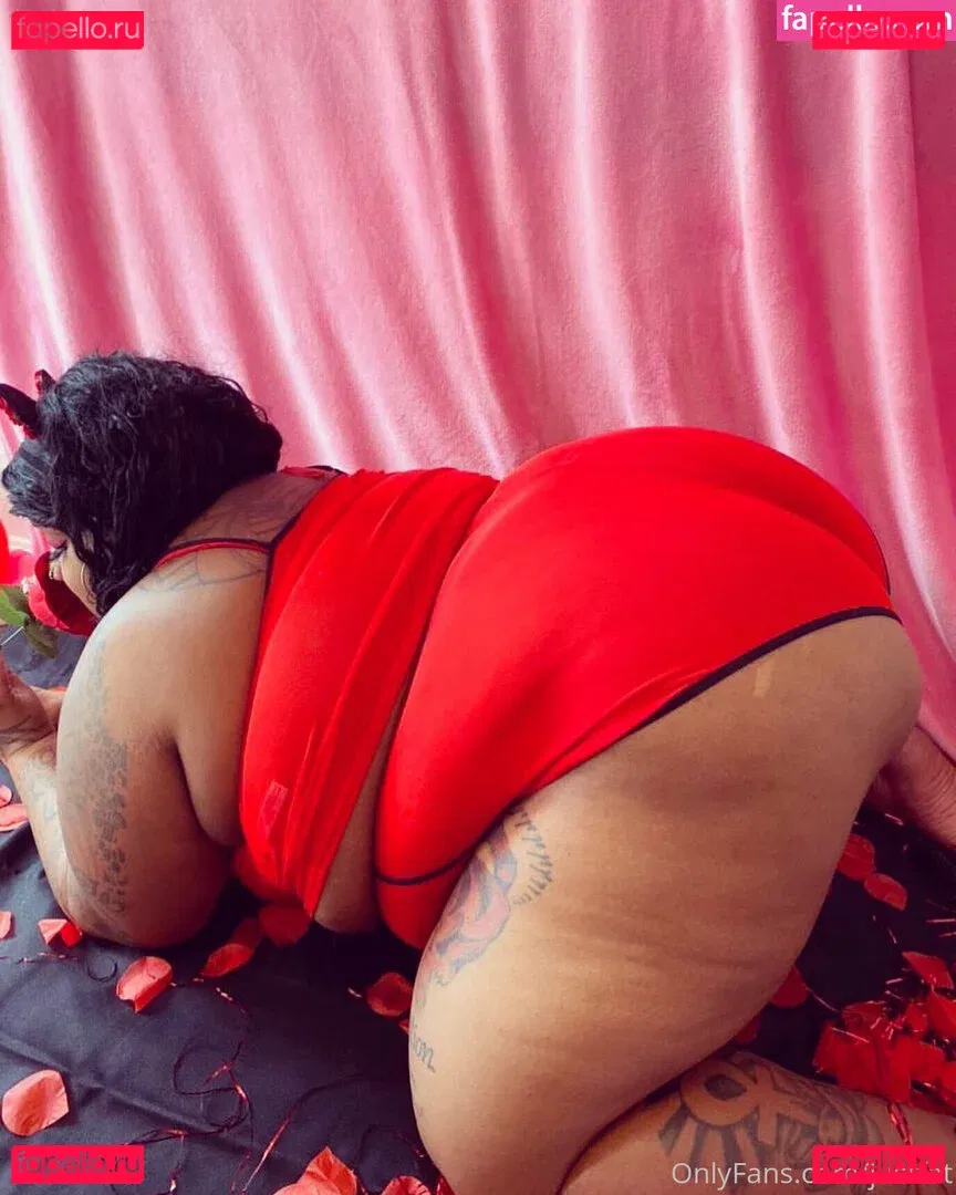 justfat Onlyfans Photo Gallery 