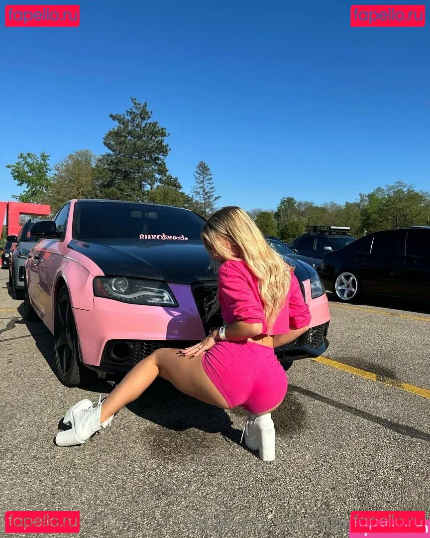 Emma Bugg Onlyfans Photo Gallery 