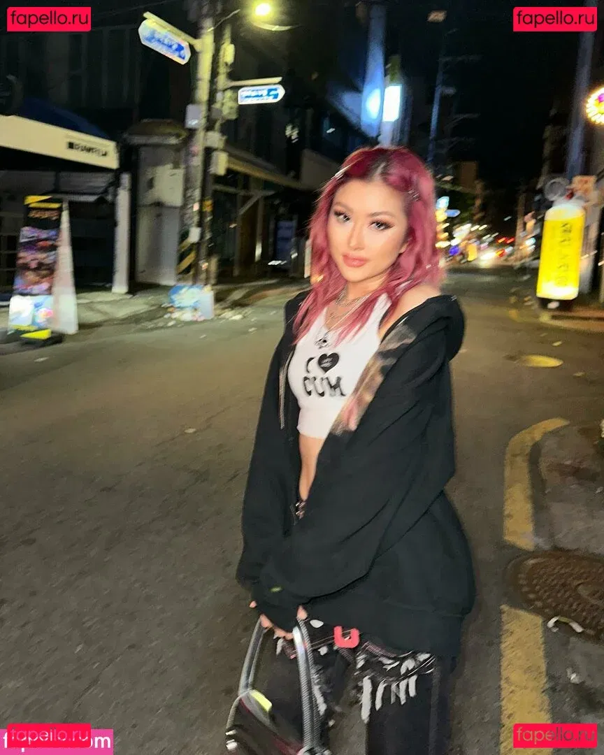 DJ Camgirl Onlyfans Photo Gallery 