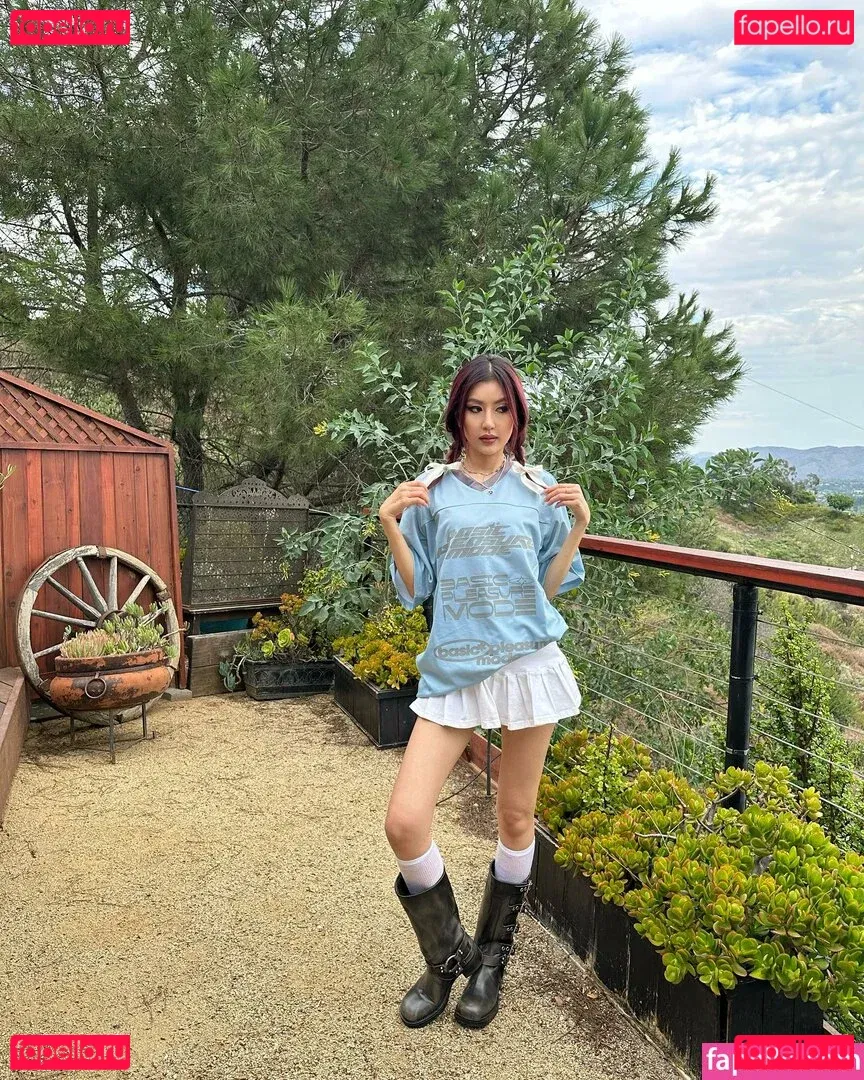 DJ Camgirl Onlyfans Photo Gallery 