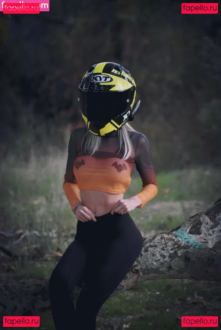 Mrs_cbr Onlyfans Photo Gallery 