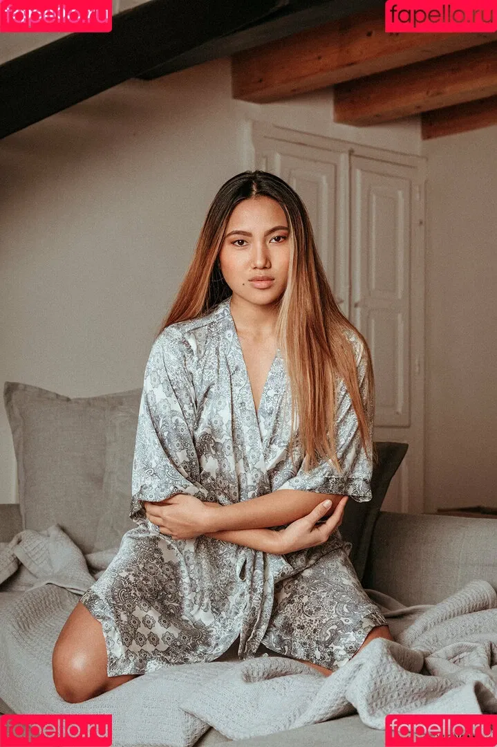 maythai Onlyfans Photo Gallery 