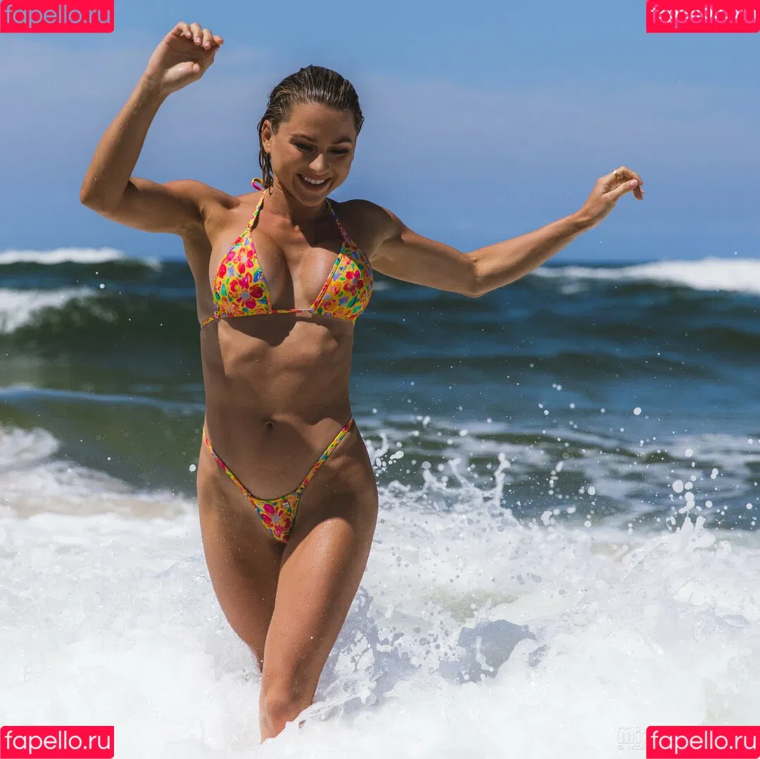 Ilana Collins Onlyfans Photo Gallery 