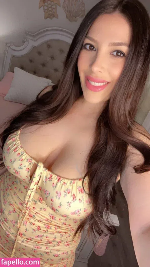 sofiecakesxo Onlyfans Photo Gallery 