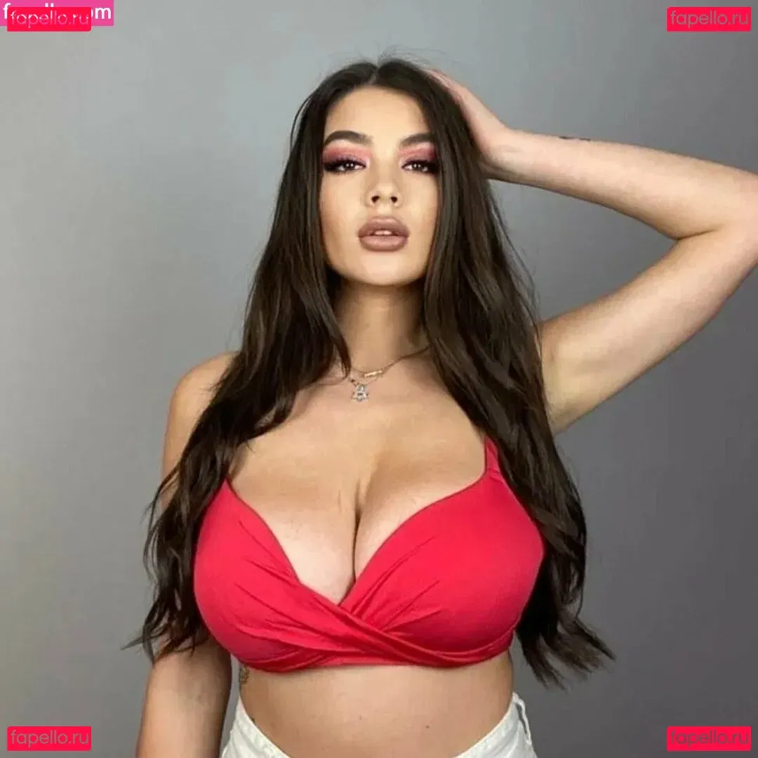 Hyunji 현지 Onlyfans Photo Gallery 