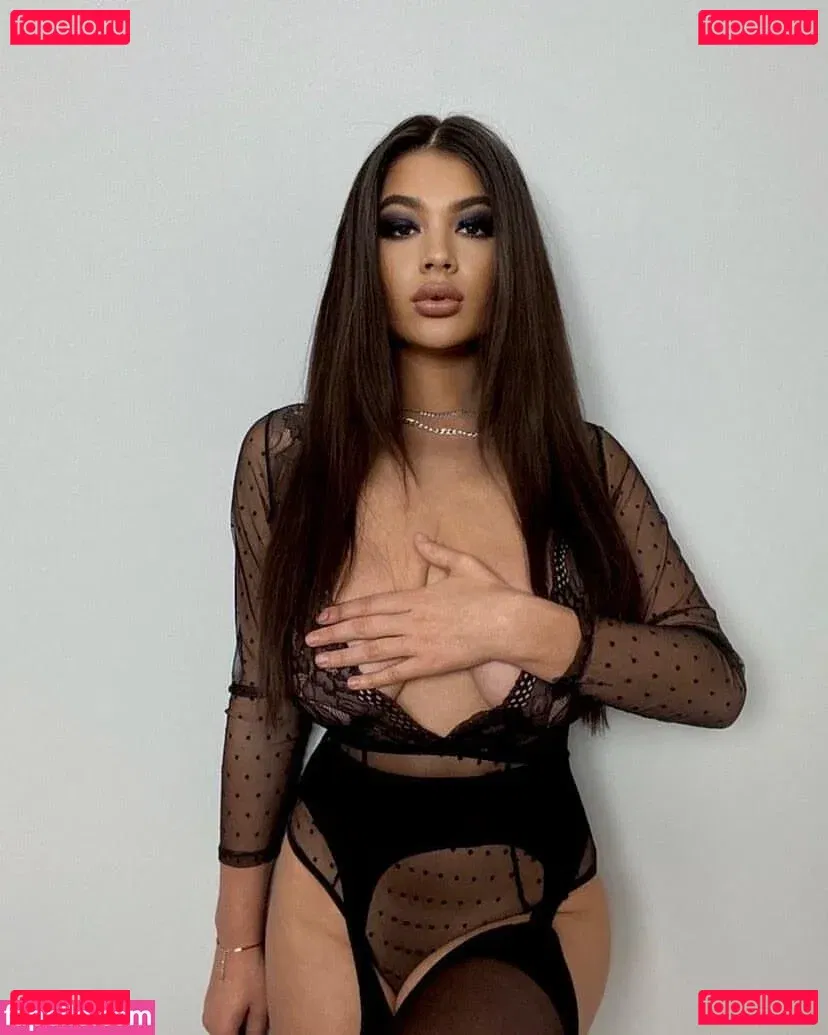 Hyunji 현지 Onlyfans Photo Gallery 