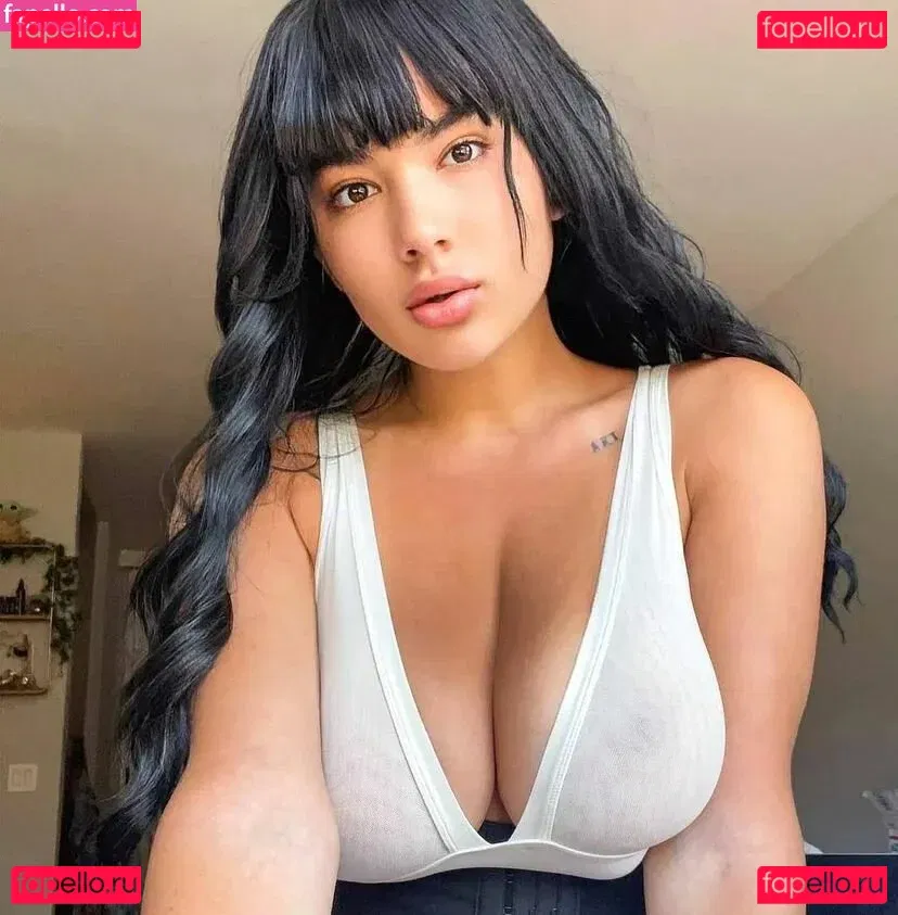 Hyunji 현지 Onlyfans Photo Gallery 