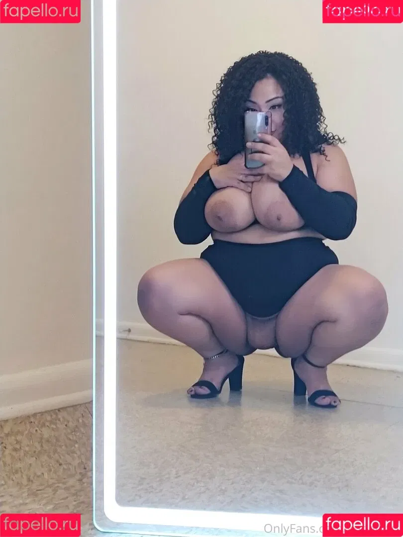 kurvykary Onlyfans Photo Gallery 