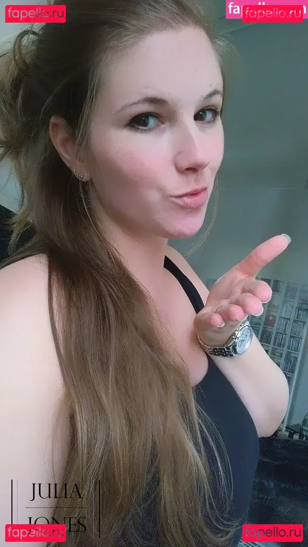 julia-jones-rocks Onlyfans Photo Gallery 