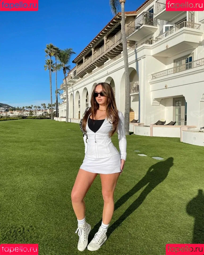 Kam Beahm Onlyfans Photo Gallery 