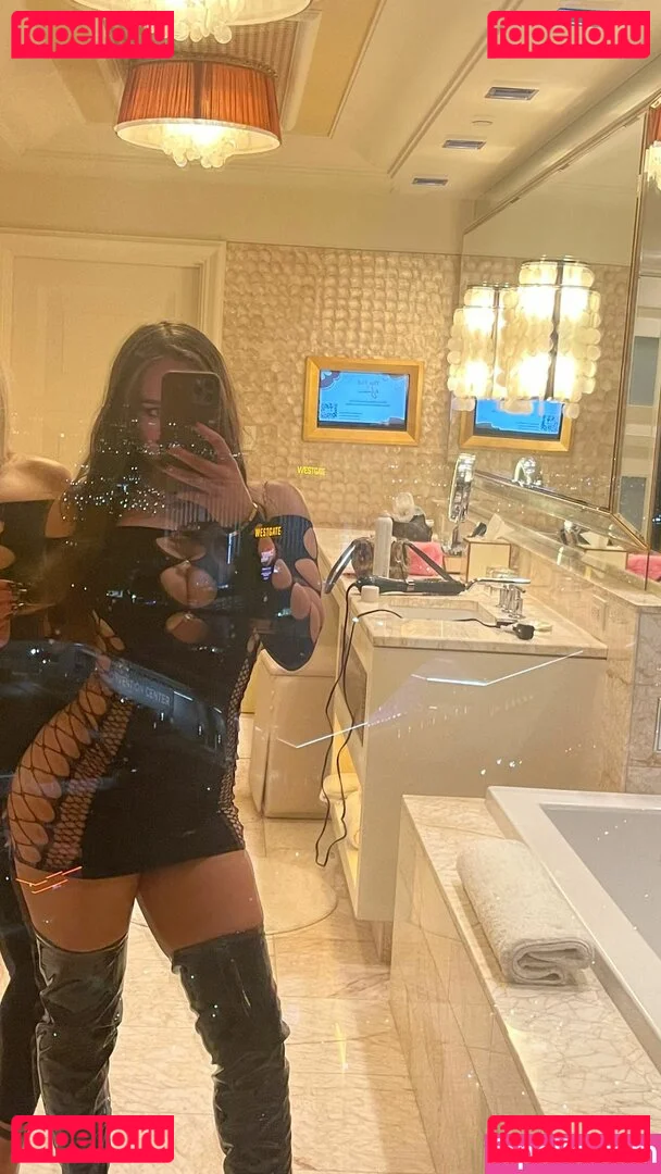 Kam Beahm Onlyfans Photo Gallery 