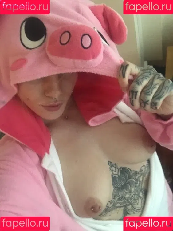 Itsbeadux Onlyfans Photo Gallery 