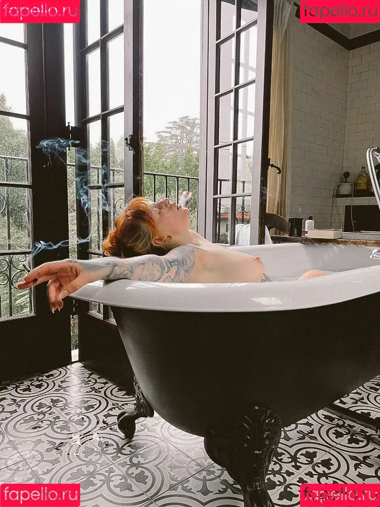 Itsbeadux Onlyfans Photo Gallery 