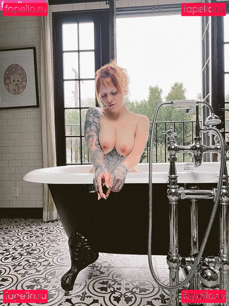 Itsbeadux Onlyfans Photo Gallery 