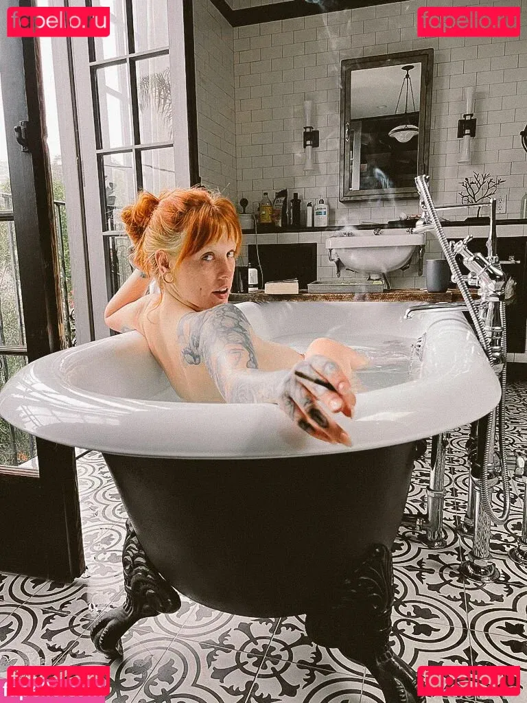 Itsbeadux Onlyfans Photo Gallery 