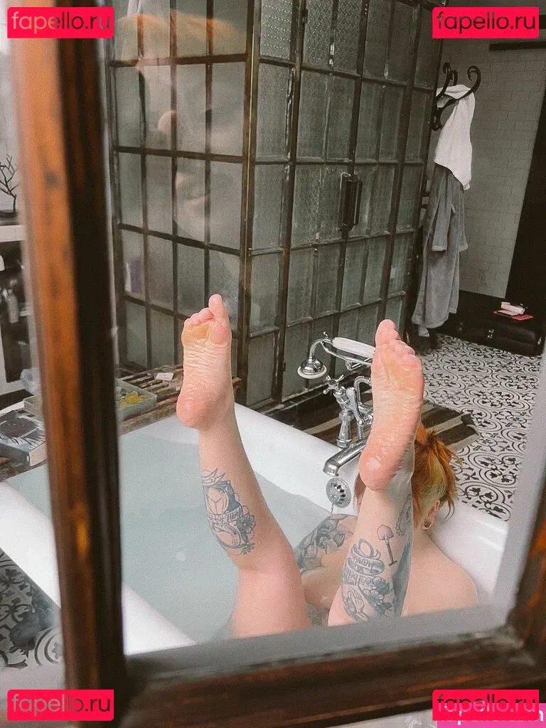 Itsbeadux Onlyfans Photo Gallery 