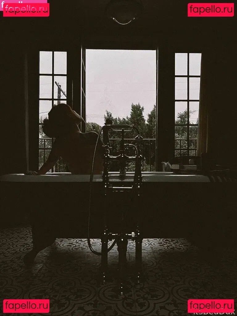 Itsbeadux Onlyfans Photo Gallery 