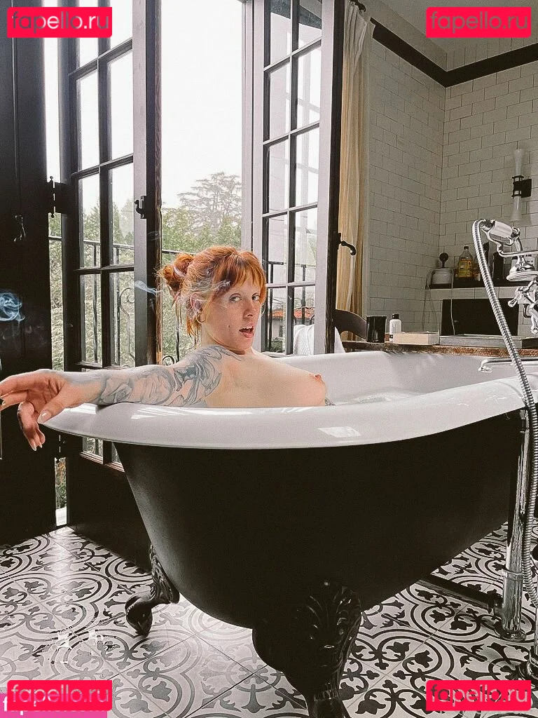 Itsbeadux Onlyfans Photo Gallery 