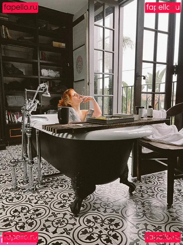 Itsbeadux Onlyfans Photo Gallery 