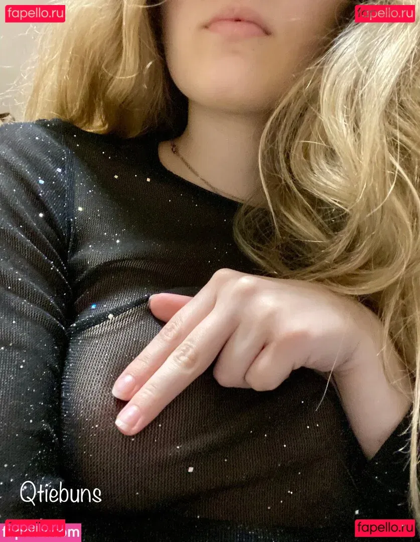 Qtiebuns ASMR Onlyfans Photo Gallery 