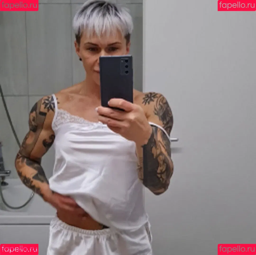 crazyxbody Onlyfans Photo Gallery 