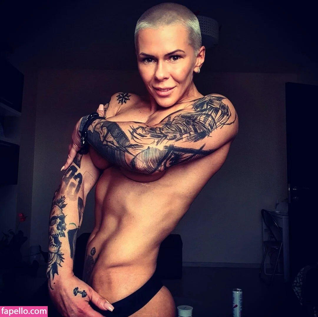 crazyxbody Onlyfans Photo Gallery 