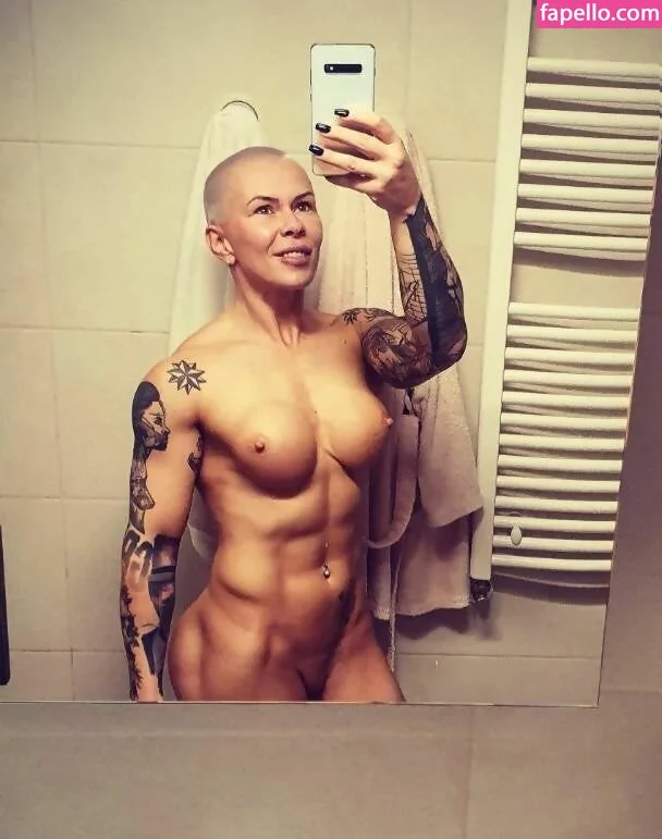 crazyxbody Onlyfans Photo Gallery 