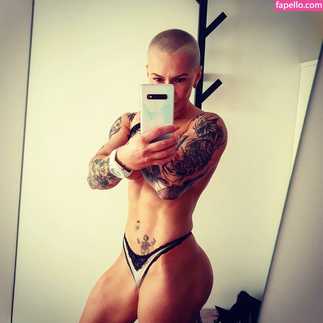 crazyxbody Onlyfans Photo Gallery 
