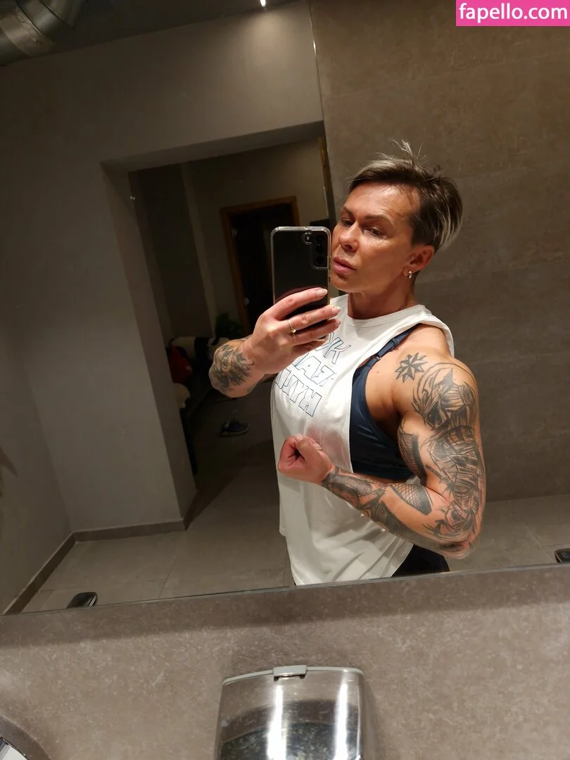 crazyxbody Onlyfans Photo Gallery 