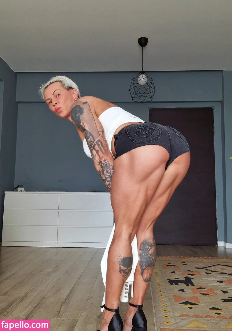 crazyxbody Onlyfans Photo Gallery 