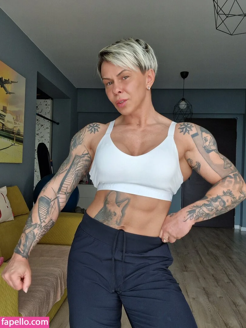 crazyxbody Onlyfans Photo Gallery 