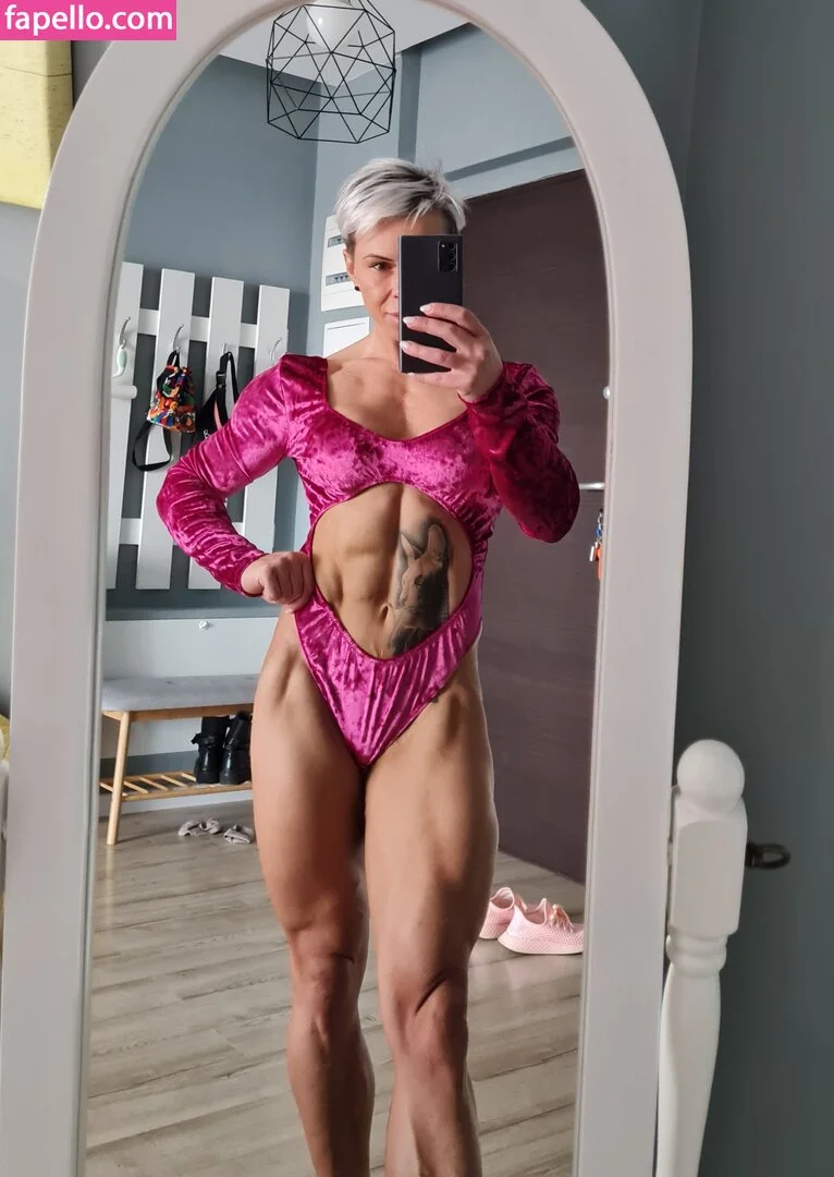 crazyxbody Onlyfans Photo Gallery 