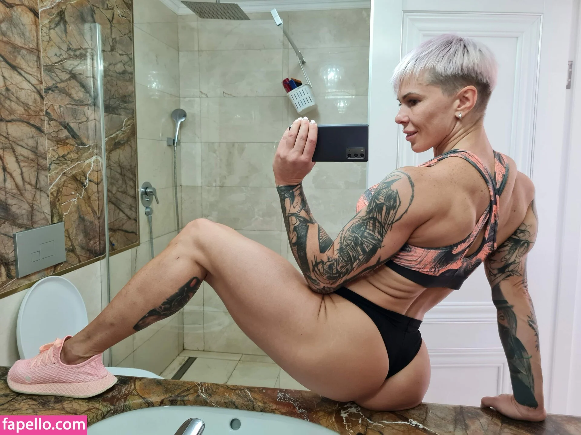 crazyxbody Onlyfans Photo Gallery 