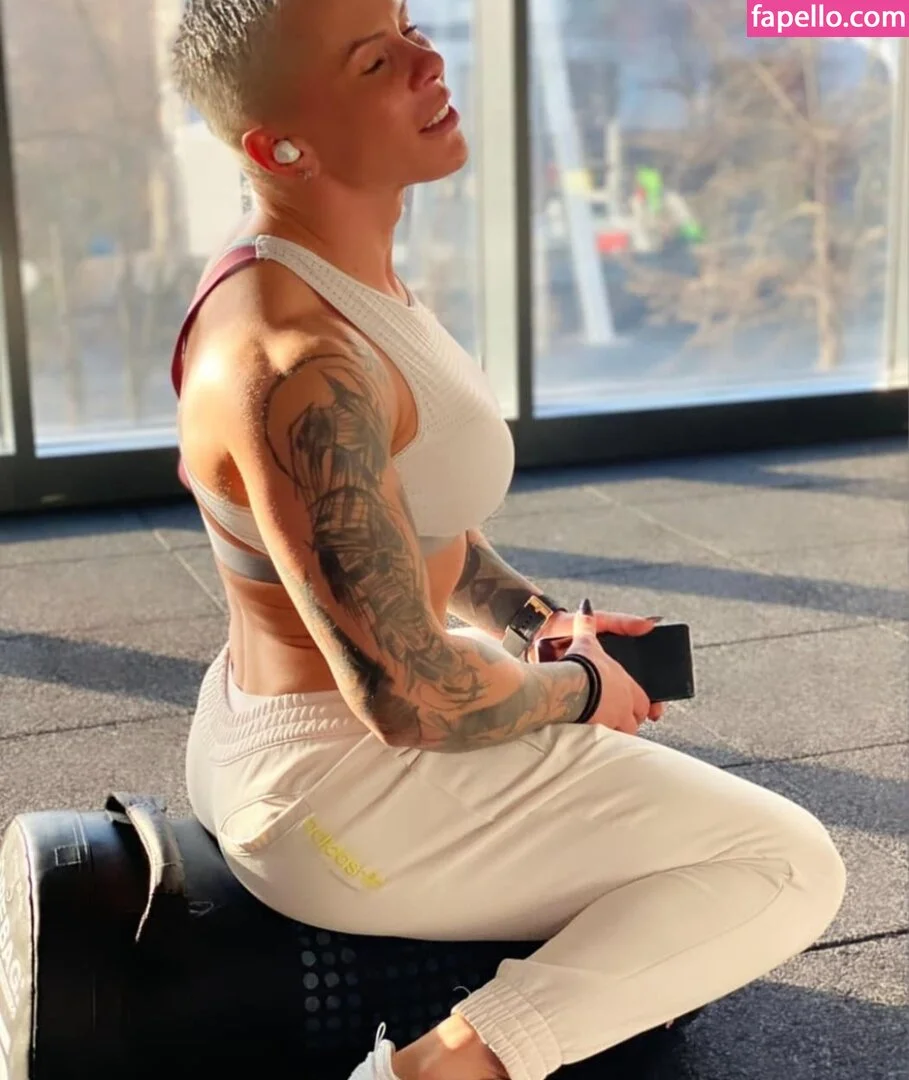 crazyxbody Onlyfans Photo Gallery 