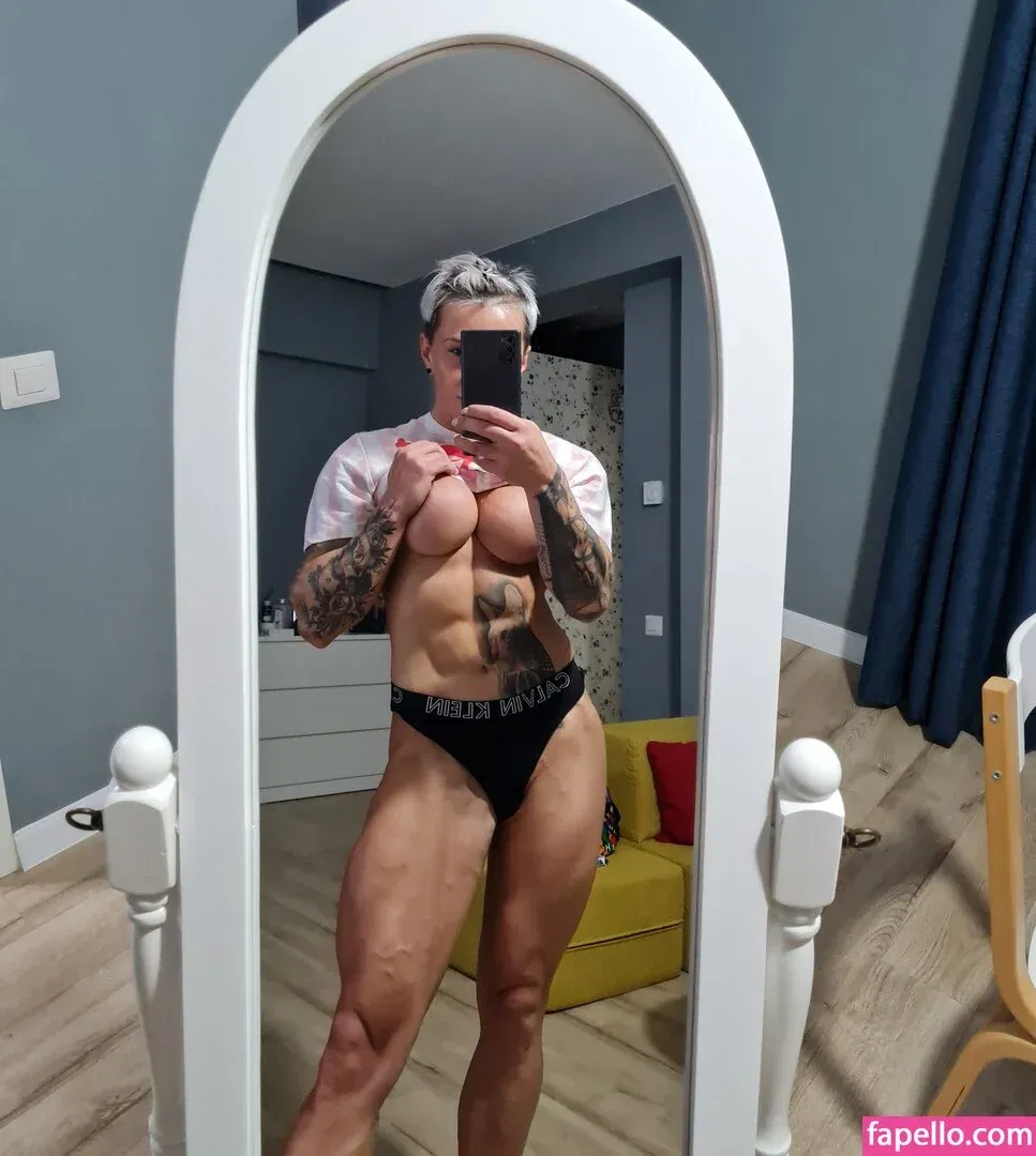 crazyxbody Onlyfans Photo Gallery 