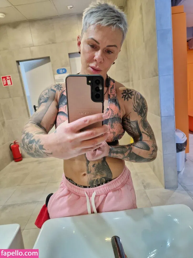 crazyxbody Onlyfans Photo Gallery 