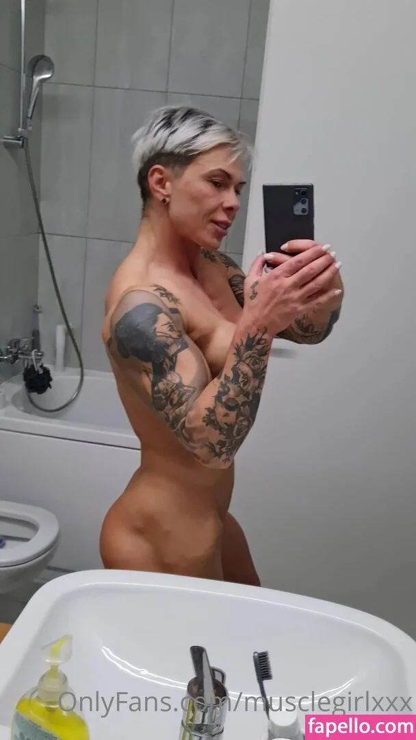 crazyxbody Onlyfans Photo Gallery 